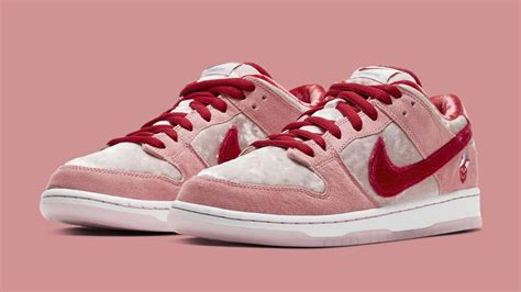 nike valentine dunks|nike dunk low valentine 2023.